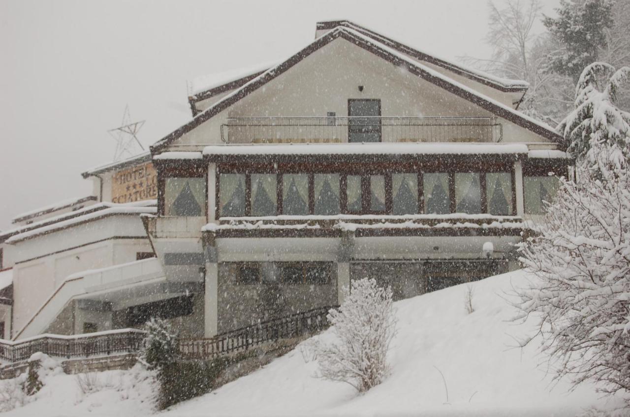 hotel lo sciatore Cotronei Exterior foto
