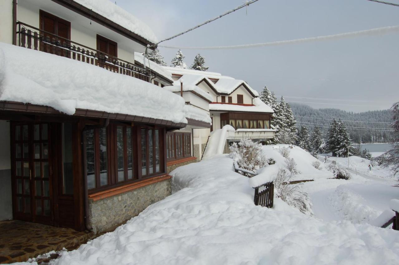 hotel lo sciatore Cotronei Exterior foto